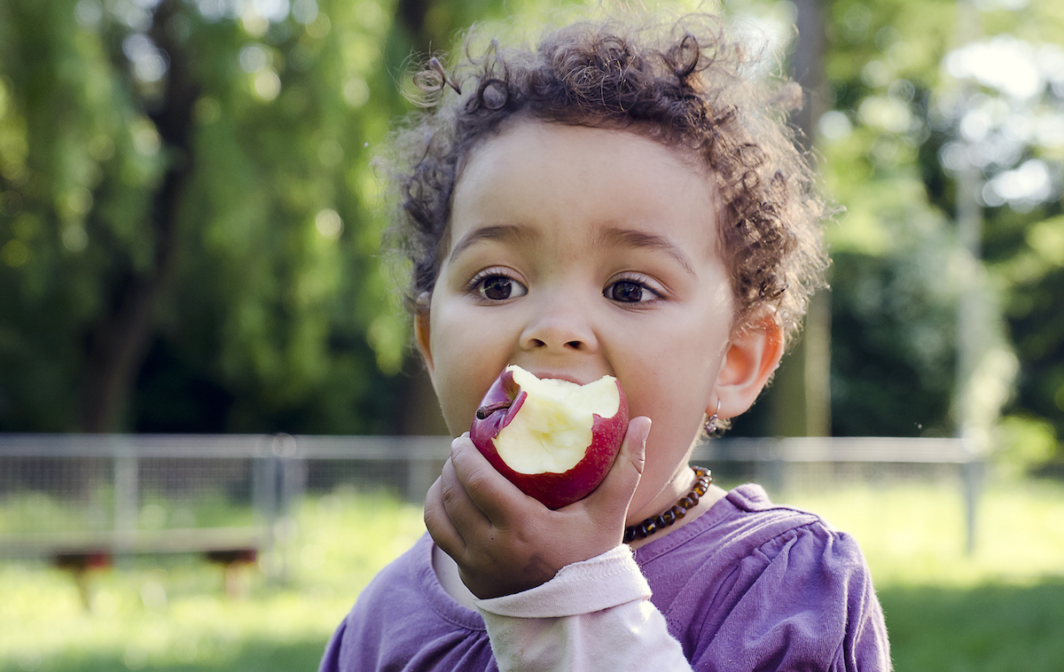 5 REASONS WHY TO CHOOSE ORGANIC APPLES